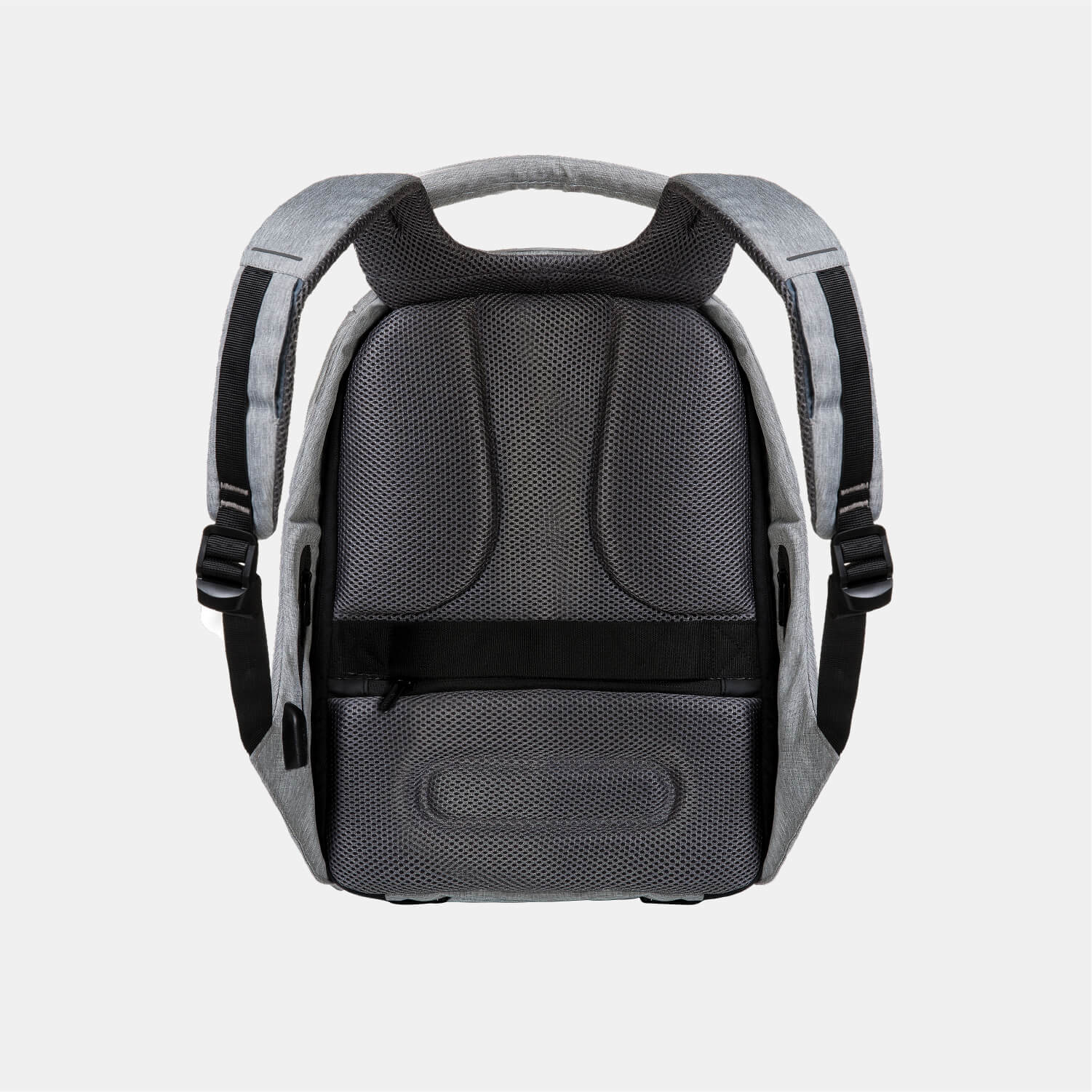 Safely on the move: The anti-theft backpack | SUGGLE